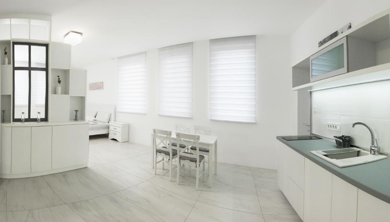 Corso Lux Apartman Jula Exterior foto