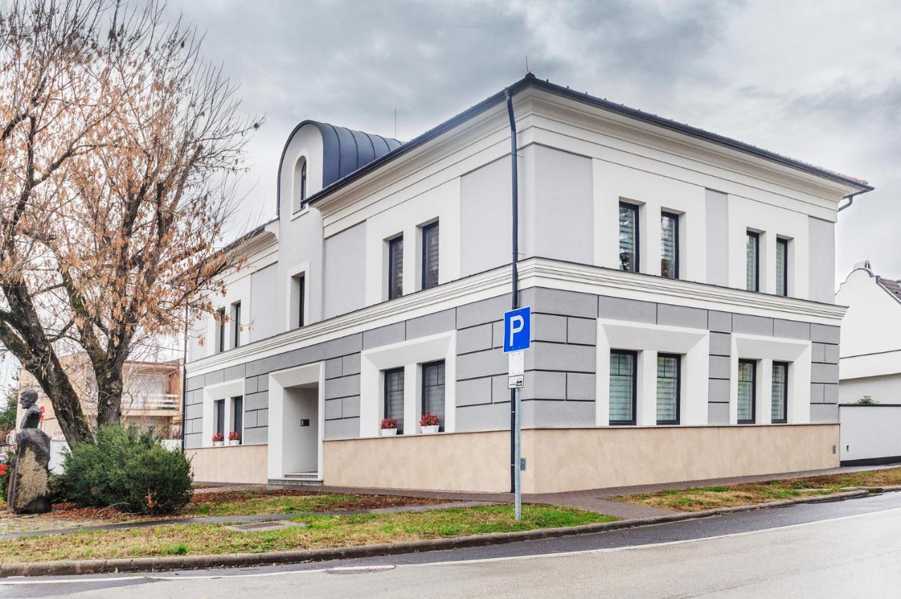 Corso Lux Apartman Jula Exterior foto